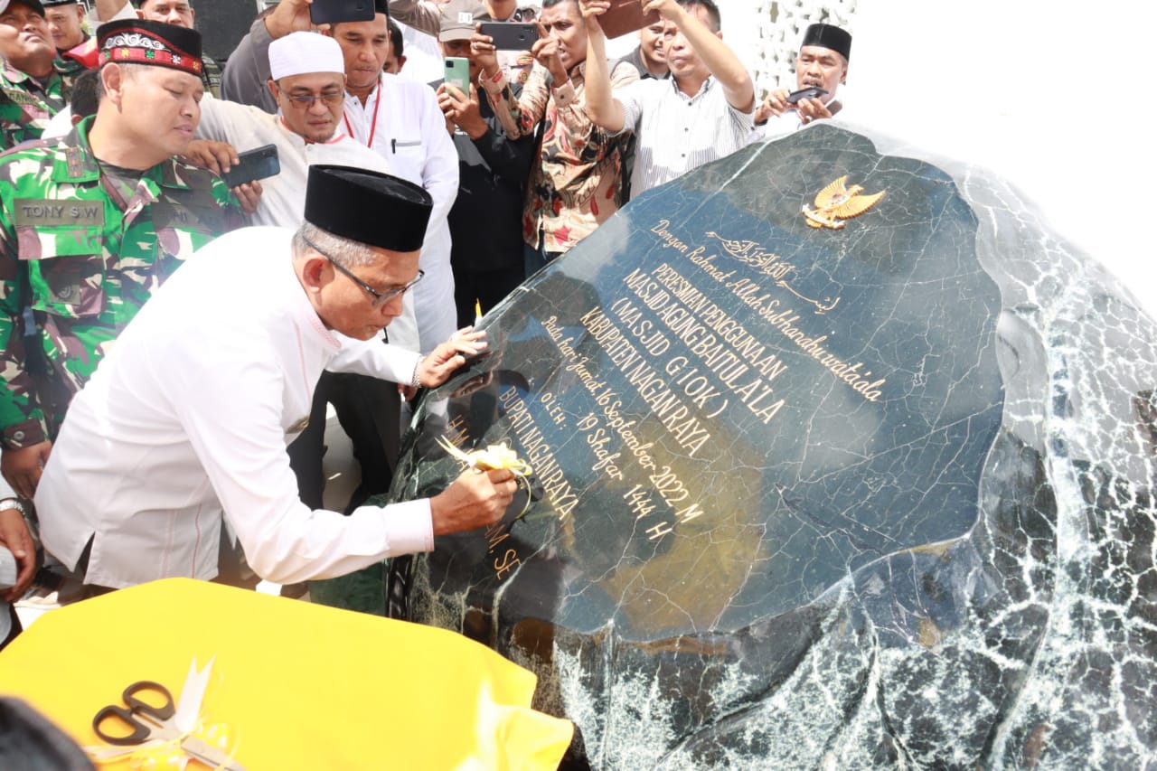 Bupati Nagan Raya Resmikan Mesjid Giok Jadi Pusat Ibadah