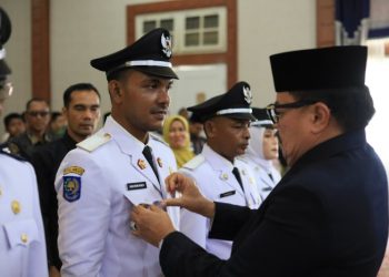 Bupati TRK Lantik 10 Keuchik Antar Waktu Periode 2022–2028 dan 2023–2029