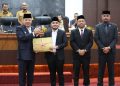 DPRK Nagan Raya Serahkan Rekomendasi Hasil Pembahasan Pansus LKPJ ke Bupati