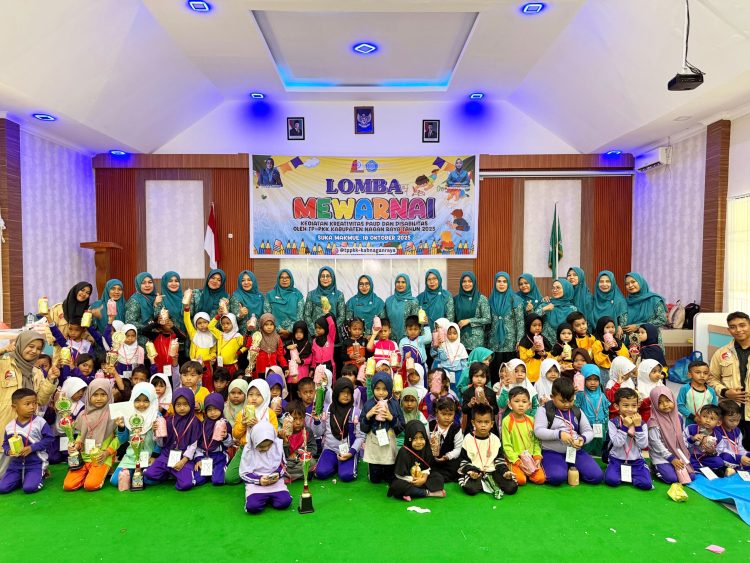 Ketua TP-PKK Nagan Raya Buka Lomba Mewarnai bagi Anak PAUD dan Disabilitas