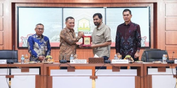 Mualem Teken Kerja Sama dengan Pemerintah Jawa Tengah Senilai 1.06 T