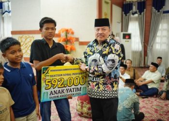 Bupati TRK Serahkan Bantuan Satu Miliar Lebih kepada 1.832 Anak Yatim di Nagan Raya