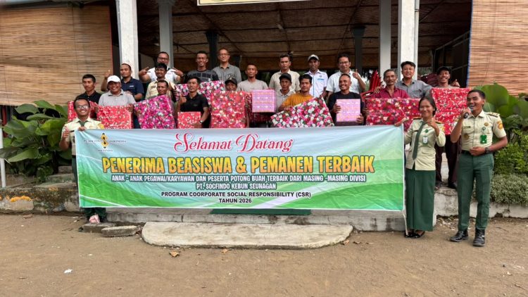 PT Socfindo Kebun Seunagan Salurkan Beasiswa untuk 100 Siswa dan Mahasiswa di Nagan Raya